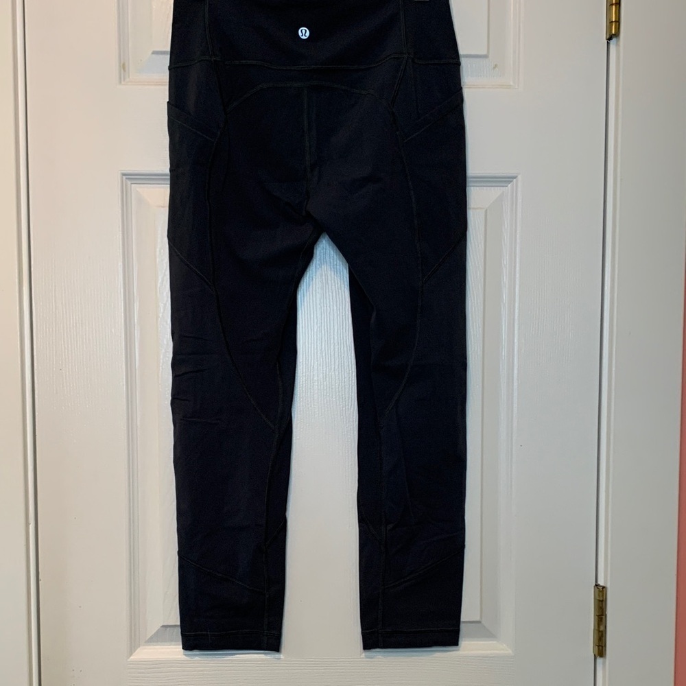 Lululemon Athletica Charcoal Leggings - Picture 4 of 10